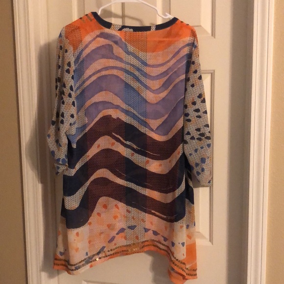 Chico’s Semi-Sheer Half-Sleeve Abstract Multi-Color Tunic - Picture 4 of 4